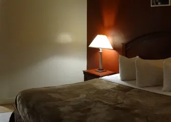 Red Apple Inn hotel thumbnail 8