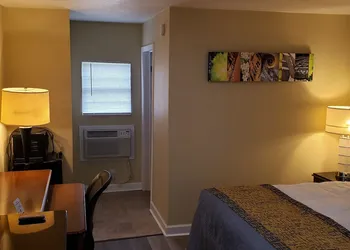 Regency Inn hotel thumbnail 6