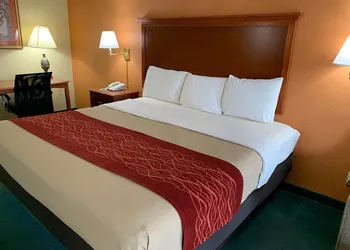 Coachman's Inn Motel hotel thumbnail 5