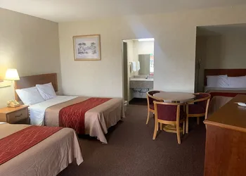 Coachman's Inn Motel hotel thumbnail 8