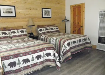 Creekside Lodge hotel thumbnail 3