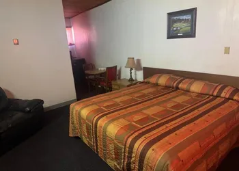 Big Horn Motor Inn hotel thumbnail 8