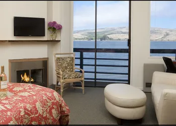 Tomales Bay Resort and Marina hotel thumbnail 2