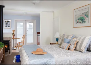 Tomales Bay Resort and Marina hotel thumbnail 4