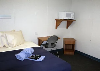 Target Hospitality - Mentone Skillman Station Lodge hotel thumbnail 4