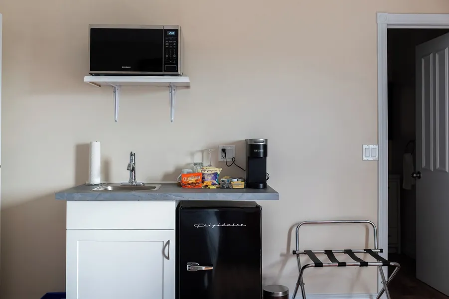Loyalist Inn & Suites hotel detail image 6