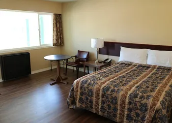 Country Squire Motor Inn hotel thumbnail 2