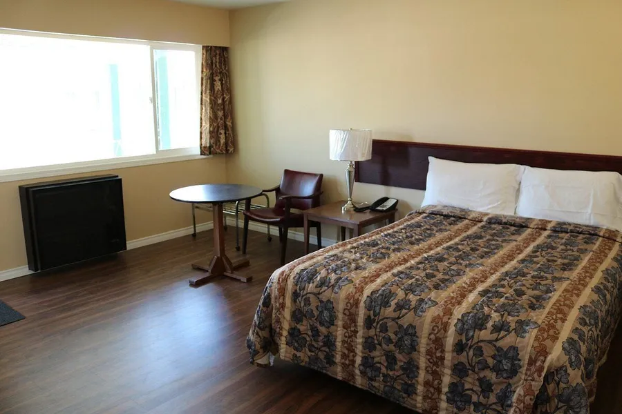 Country Squire Motor Inn hotel detail image 2