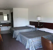 Country Squire Motor Inn hotel detail image 3