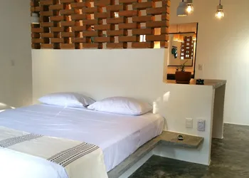 Soiree hotel thumbnail 4