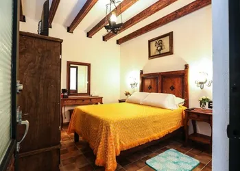 El Mesón del Quijote hotel thumbnail 2