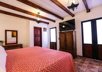 El Mesón del Quijote hotel thumbnail 8