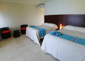 Pacific King Hotel hotel thumbnail 4