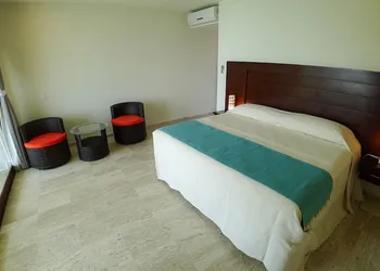 Pacific King Hotel hotel thumbnail 6