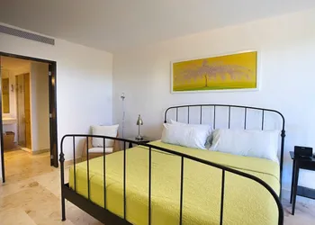 Elements 216 2 Bedroom Condo by RedAwning hotel thumbnail 4