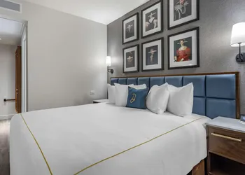 The Draper New York, Tapestry Collection by Hilton hotel thumbnail 4