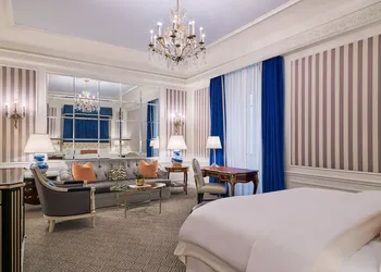 5th & 55th Residence Club hotel thumbnail 2