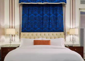 5th & 55th Residence Club hotel thumbnail 3