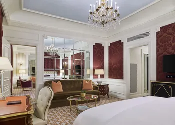 5th & 55th Residence Club hotel thumbnail 4
