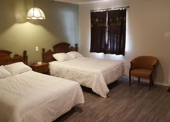 Oak Ridge Motel hotel thumbnail 3
