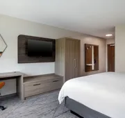 Holiday Inn Express & Suites Pittsfield-Lenox-Berkshires by IHG hotel detail image 7
