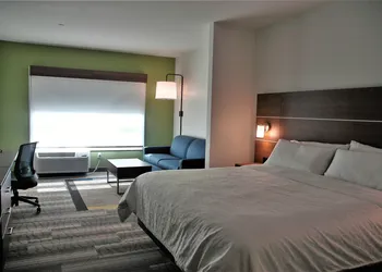 Holiday Inn Express & Suites Edmonton SW - Windermere by IHG hotel thumbnail 6
