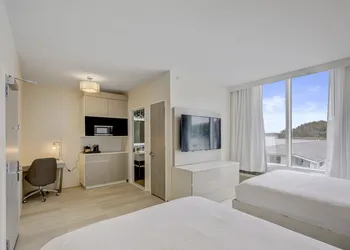 Beachwalk at Sea Bright hotel thumbnail 5