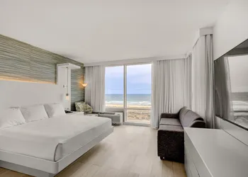 Beachwalk at Sea Bright hotel thumbnail 7