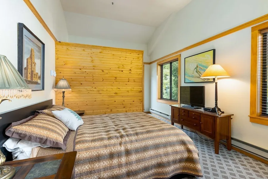 2796 Slopeside 2 Bedroom Condo by RedAwning hotel detail image 2