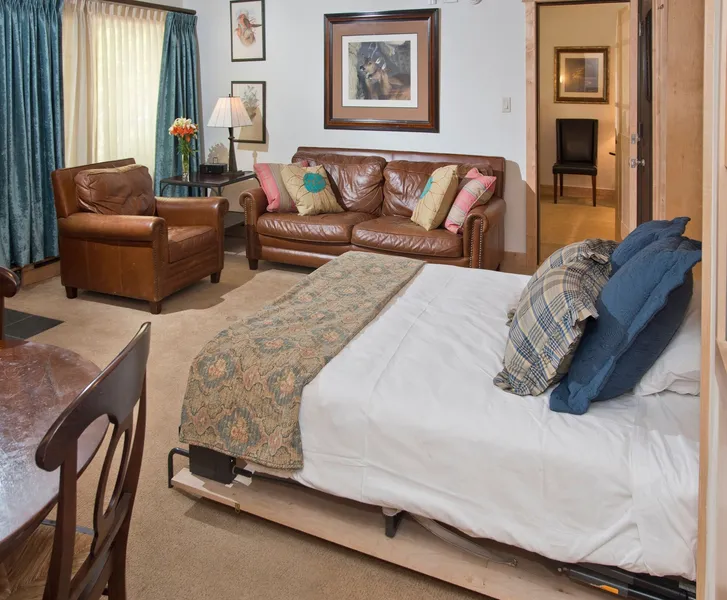 Two Bedroom at the Lodge At Vail by RedAwning hotel detail image 6