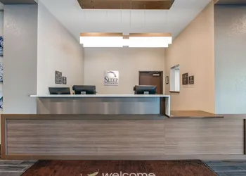 MainStay Suites Waukee - West Des Moines hotel thumbnail 4
