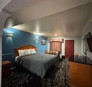 Sunset inn &Suites hotel detail image 4