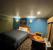 Sunset inn &Suites hotel detail image 7