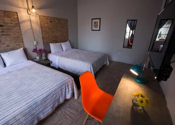 Casa Bruselas 2 hotel thumbnail 3