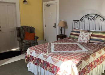 The Eagles Nest Inn hotel thumbnail 5