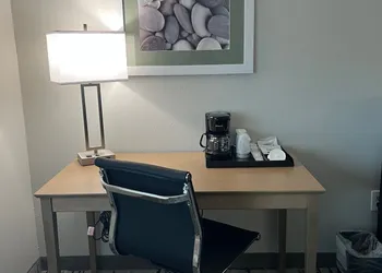 Riverside Hotel hotel thumbnail 8