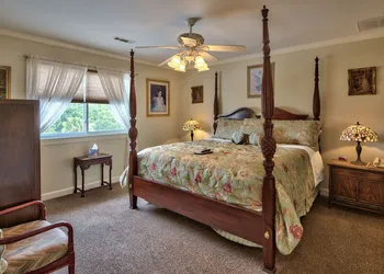 Southern Cross Guest Ranch hotel thumbnail 8