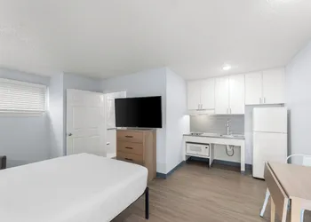 Birch Hill Suites - Jackson hotel thumbnail 7