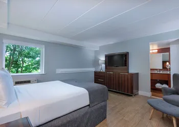Crosswinds Rehoboth hotel thumbnail 2