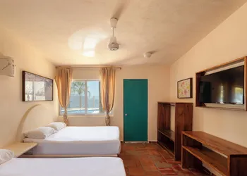 Las Arenas Bungalows Melaque hotel thumbnail 4