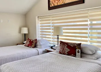 Iron Springs Adventure Resort & RV Park hotel thumbnail 7