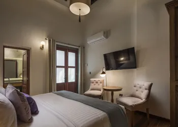 Hotel Casa Monarca hotel thumbnail 7