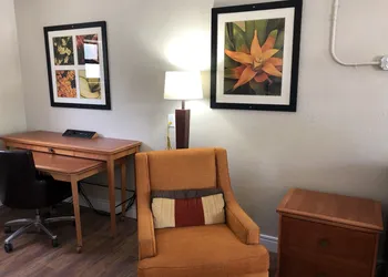 Ocala Cove Motel hotel thumbnail 6