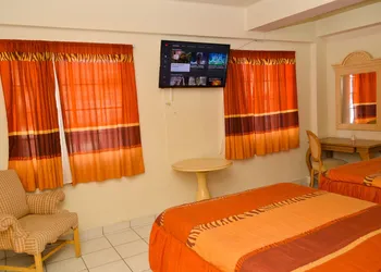 Hotel Baeza hotel thumbnail 5