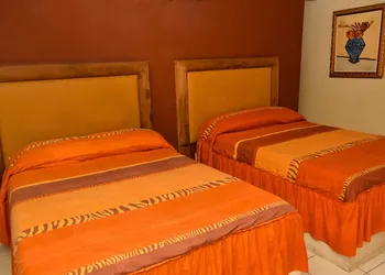 Hotel Baeza hotel thumbnail 7