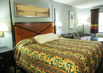 Executive Inn hotel thumbnail 3
