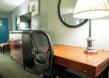 Executive Inn hotel thumbnail 5