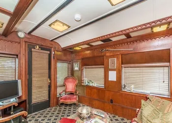 1894 Private Pullman Palace Ca 1 Bedroom Apts by Redawning hotel thumbnail 6