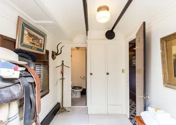 1894 Private Pullman Palace Ca 1 Bedroom Apts by Redawning hotel thumbnail 7