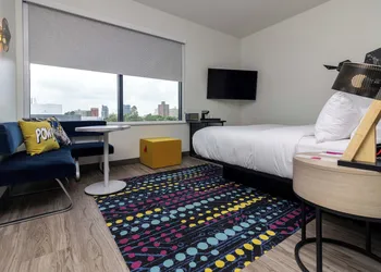 Aloft by Marriott St. Louis Cortex hotel thumbnail 5
